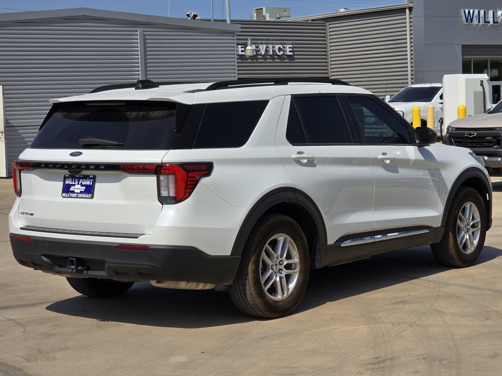 2025 Ford Explorer Active