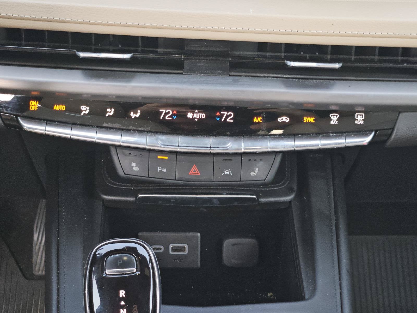 2024 Cadillac XT4 Luxury
